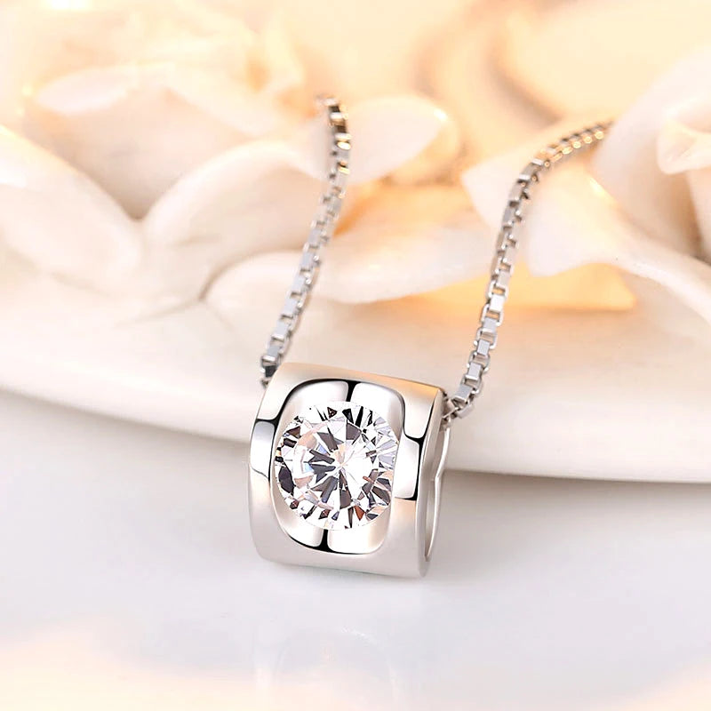 New Fashion 925 Sterling Silver Jewelry Exquisite Zircon Heart Pendant Necklaces Women&Girl Birthday Gift Collarbone Chain Neck