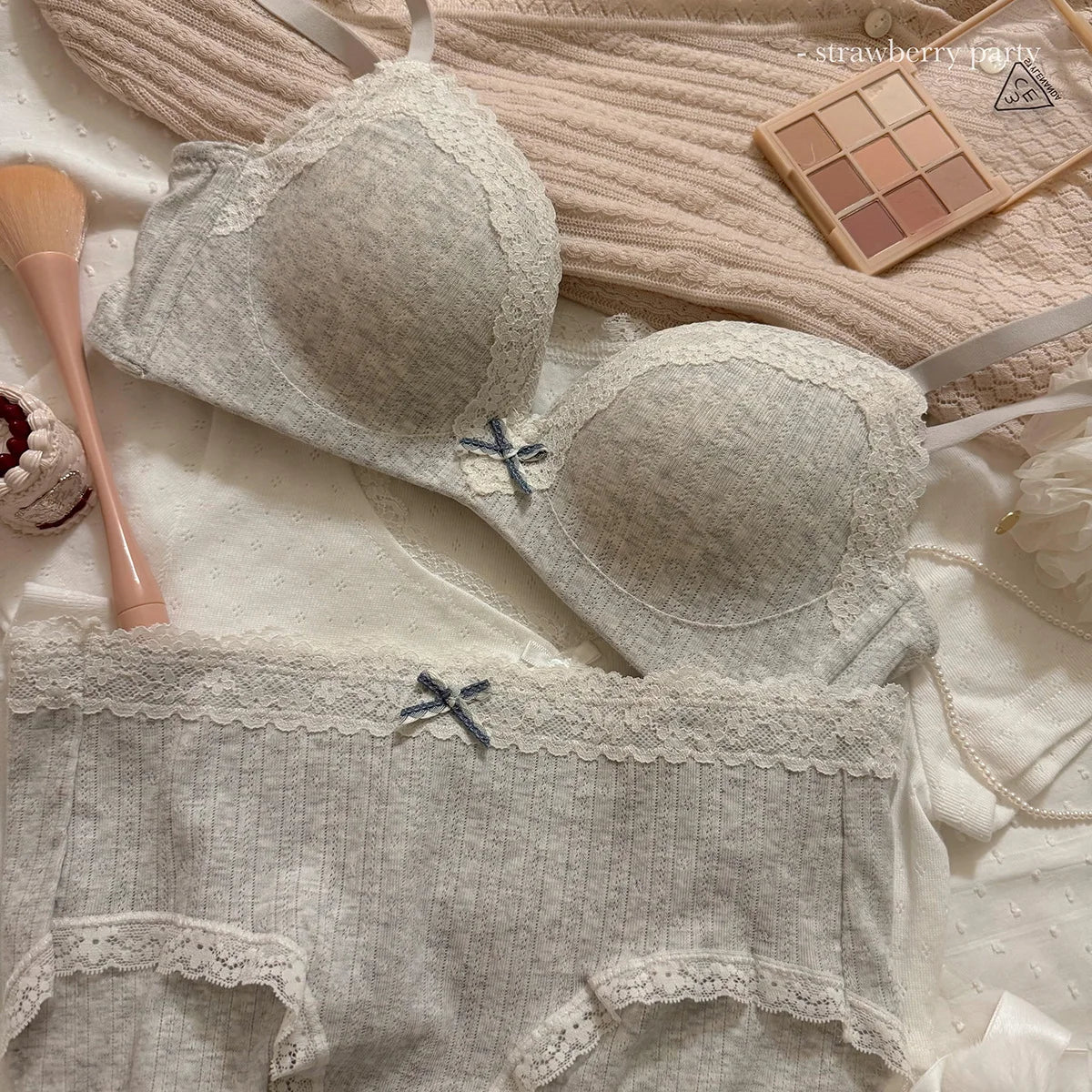 Lace Edge Sexy Lingerie Women's Small Breasts Gather No Wire Anti-Sag Bra Set