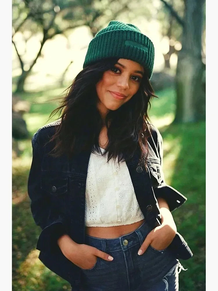 Canvas Painting Wall Art Pictures TV Show Star Actress Jenna Ortega Sexy Portrait Poster Popular Teenage Dorm Home Decor
