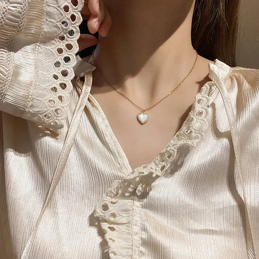 2024 Trendy Heart Shaped Pendant Necklace Opal Chain Shiny Women Temperament Jewelry Choker Necklace Wedding Jewelry Gifts