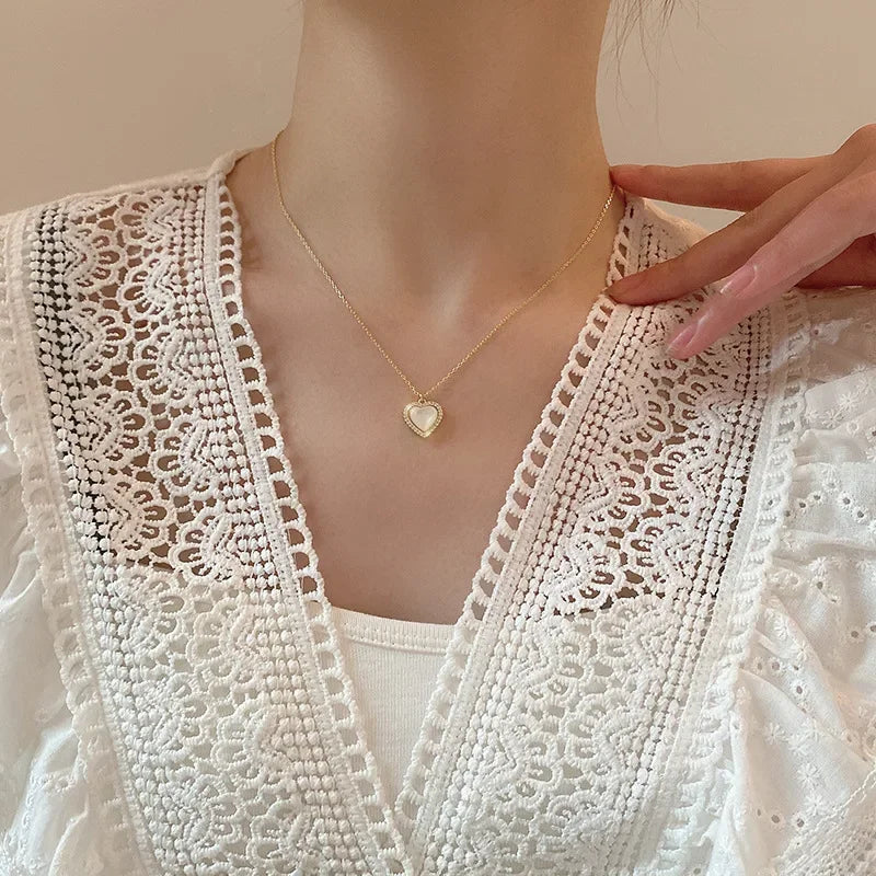 2024 Trendy Heart Shaped Pendant Necklace Opal Chain Shiny Women Temperament Jewelry Choker Necklace Wedding Jewelry Gifts