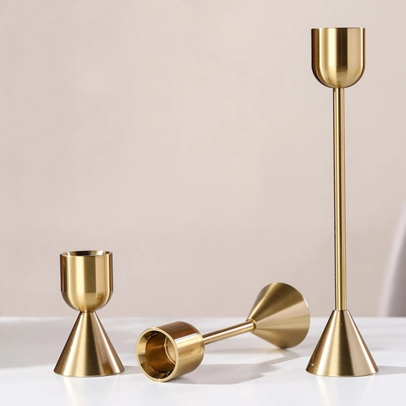 European Candle Holders Metal Candlestick Wedding Table Romantic Decoration Christmas New Year Bar Party Home Decor Accessories