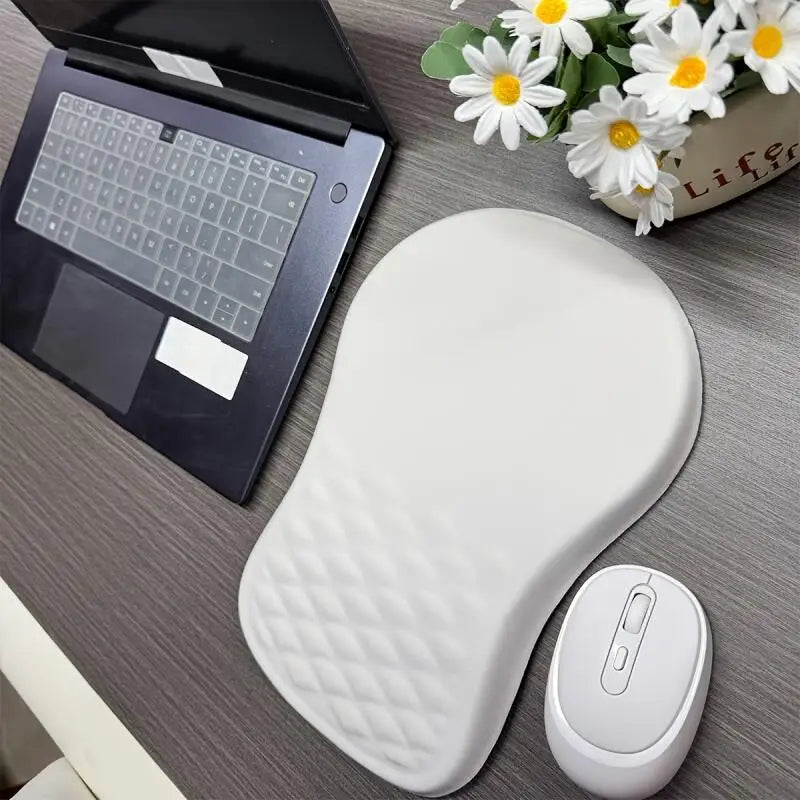 Ergonomic Mouse Pad with Wrist Support - Non-Slip Gaming & Office Desk Mat (Black/White, Quilt Texture