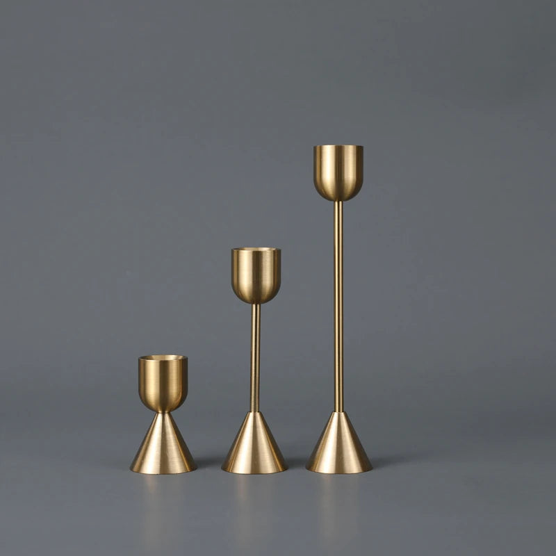 European Candle Holders Metal Candlestick Wedding Table Romantic Decoration Christmas New Year Bar Party Home Decor Accessories