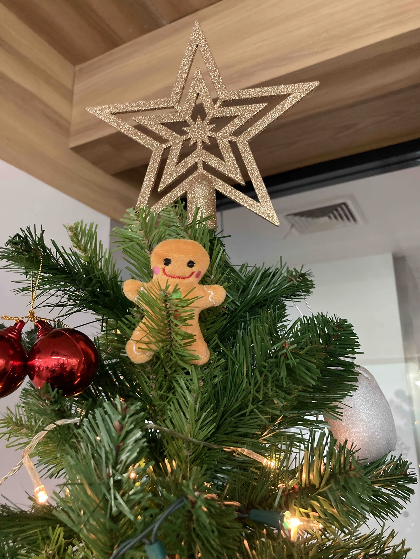 Adorable Christmas Gingerbread For Man Plush Toy - Soft, Cuddly, and Durable Fabric Construction for Pets, Perfect for Interactive Play, Chewing, and Snuggling - Ideal Holiday Gift for Pet Lovers