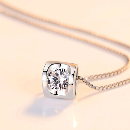 New Fashion 925 Sterling Silver Jewelry Exquisite Zircon Heart Pendant Necklaces Women&Girl Birthday Gift Collarbone Chain Neck
