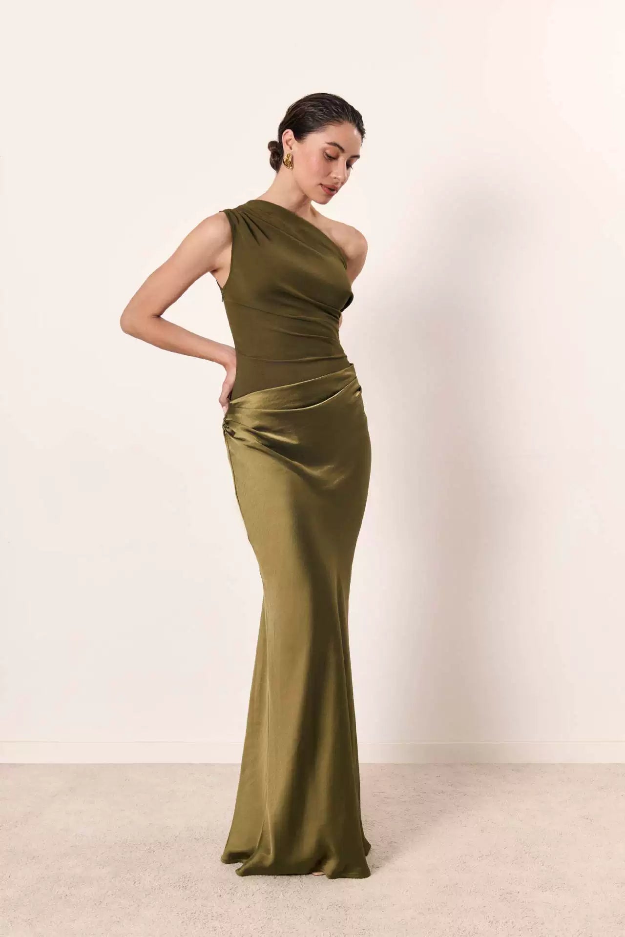 European and American New Solid Oblique Collar Sleeveless Backless Sheath Evening dress Dress Women Party Dress