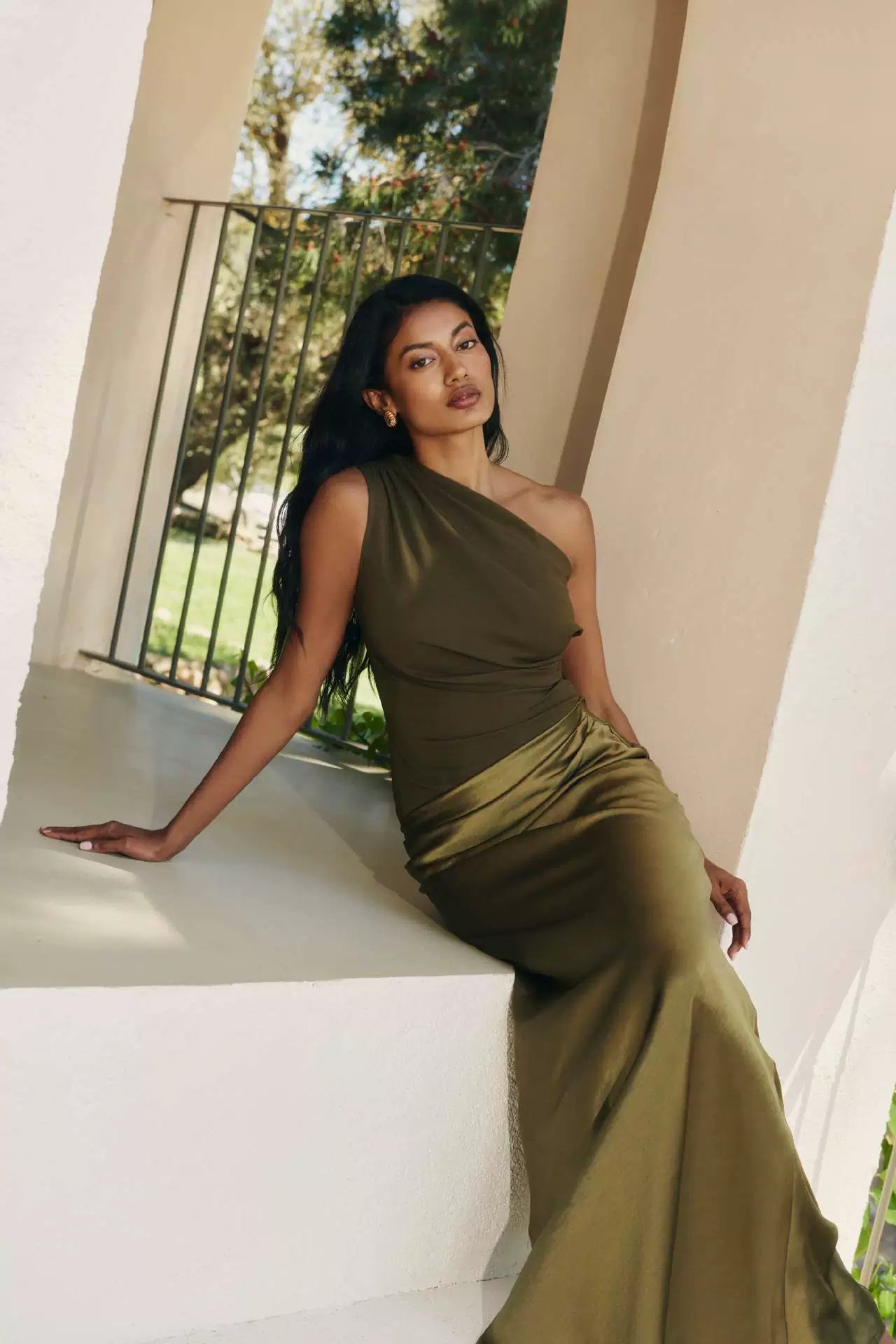 European and American New Solid Oblique Collar Sleeveless Backless Sheath Evening dress Dress Women Party Dress