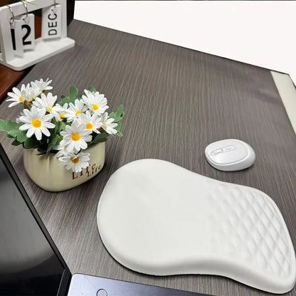 Ergonomic Mouse Pad with Wrist Support - Non-Slip Gaming & Office Desk Mat (Black/White, Quilt Texture
