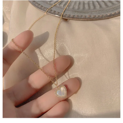 2024 Trendy Heart Shaped Pendant Necklace Opal Chain Shiny Women Temperament Jewelry Choker Necklace Wedding Jewelry Gifts