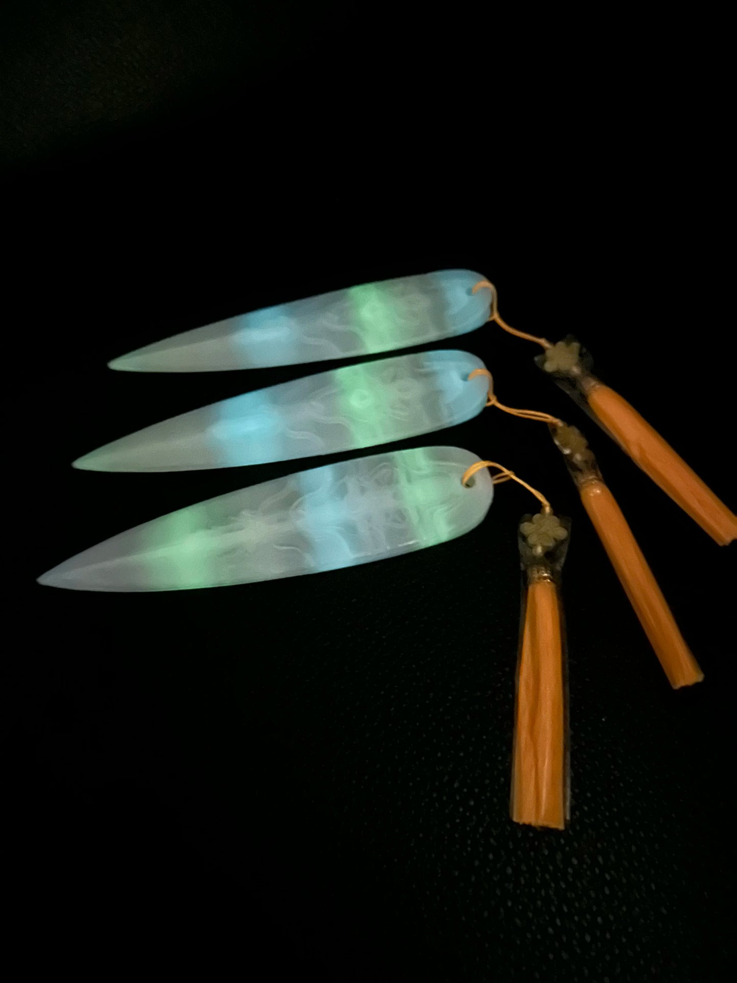@@@Zoey Kpop Demon Hunters Cosplay Lights Dart Weapons Roleplay Props for Girl Group Idol Halloween Carnival Costume Accessories
