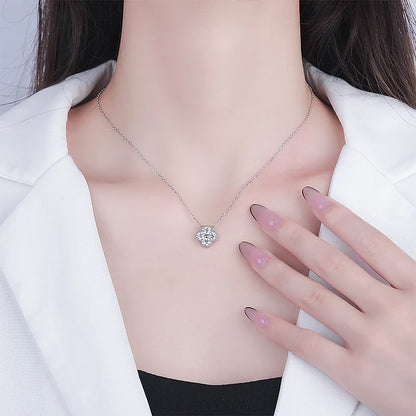Lnkry 3mm 0.1ct Moissanite Necklace Certified 925 Sterling Silver Lucky Clover Flower Pendant Necklace For Women 2025 Jewely